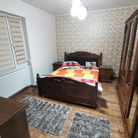 Apartament Central Baile Herculane Apartment Bagian luar foto