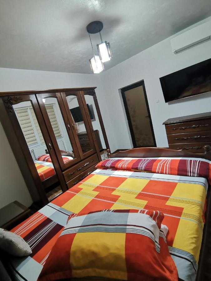 Apartament Central Baile Herculane Apartment Bagian luar foto