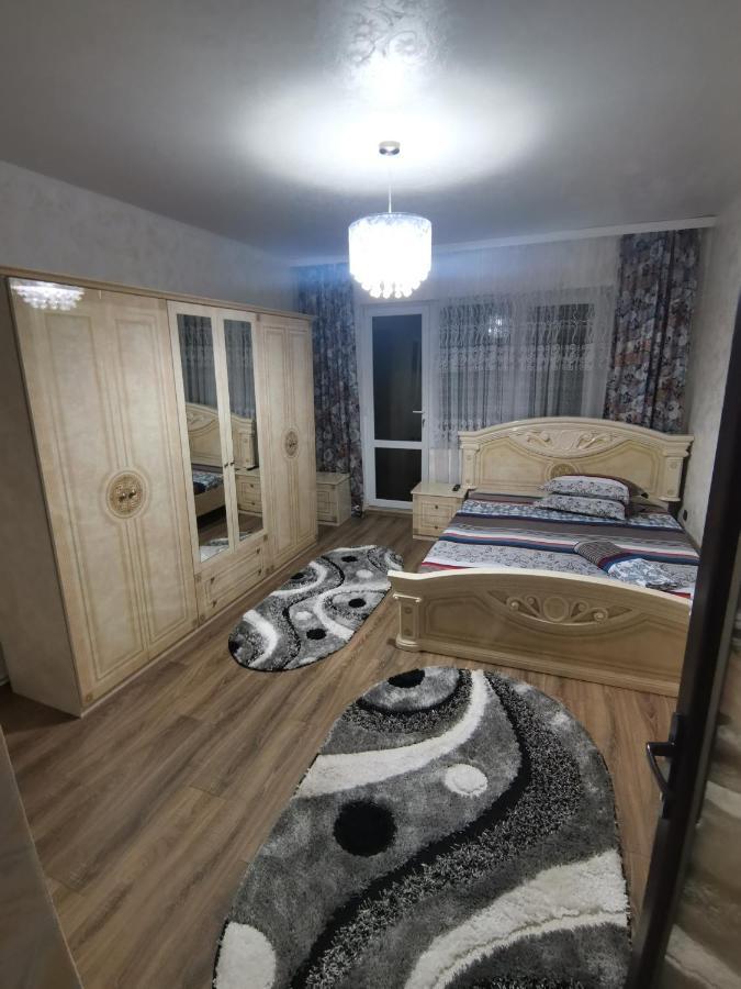 Apartament Central Baile Herculane Apartment Bagian luar foto